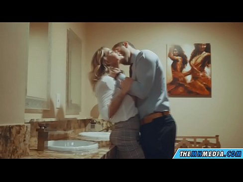 ❤️ Rehefa mamitaka anao ao amin'ny trano fidiovana ho an'ny besinimaro ny blonde be busty ️❌ Fomba vetaveta mahafinaritra  amin'ny pôrnôgrafia mg.hellporno-com.ru
